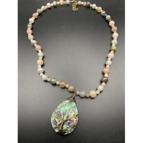 Unbranded Jewelry - Semiprecious Necklace Round Beads Wire Wrap Abalone Tree of Life 2" Pendant 20"